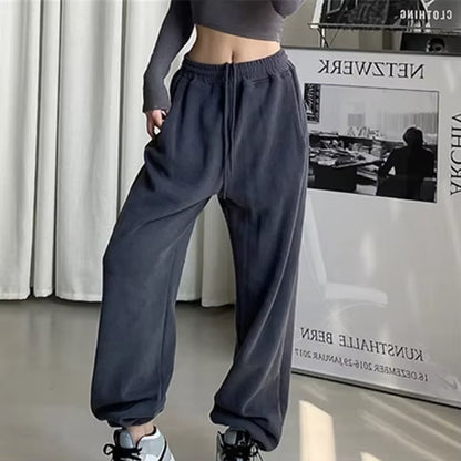 Women's High Waist Jogger Sweatpants - Baggy Sports Trousers in Black and Gray
