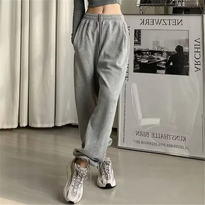 Women's High Waist Jogger Sweatpants - Baggy Sports Trousers in Black and Gray